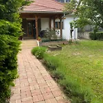 Tulipanos Haz Chalet Bytom