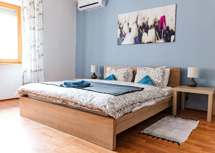 シャレー Tulipanos Haz バダチョニトマイ